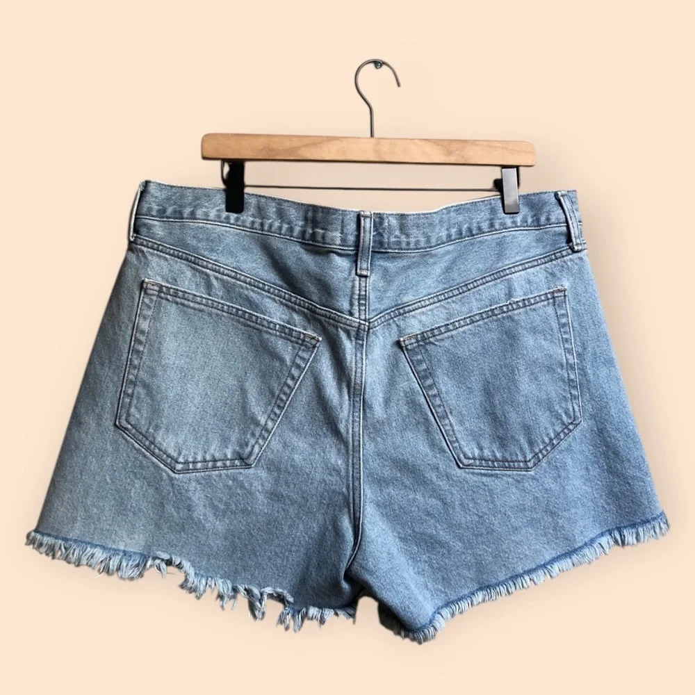 Universal Thread 90s Baggy Short Denim Shorts Distressed Women’s Plus Size 14